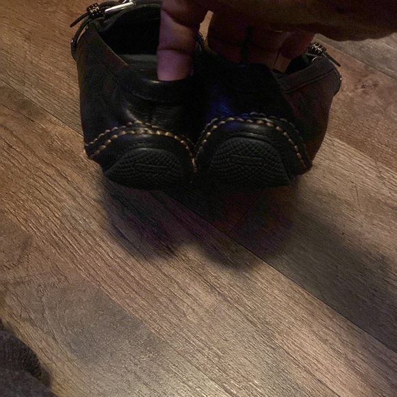 Coach - Picture 3 of 3